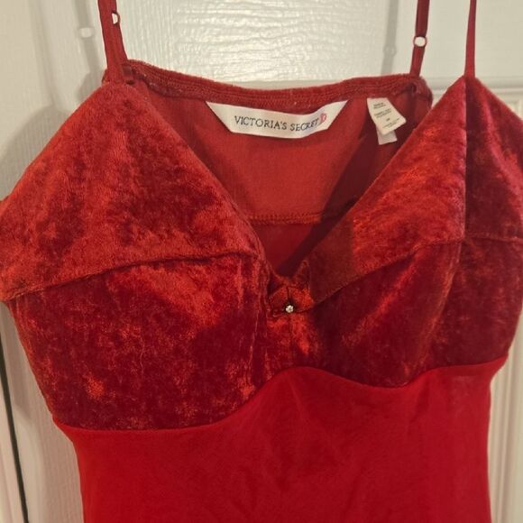 Vintage Victoria's Secret Red Chemise with Spaghetti Straps - Picture 3 of 8